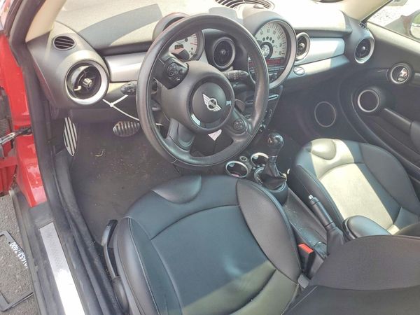 2013 MINI COOPER