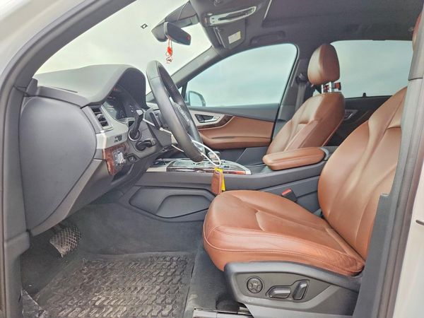 2019 AUDI Q7