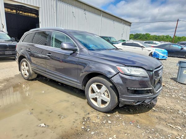 2015 AUDI Q7 Premium Plus — Passenger 3/4