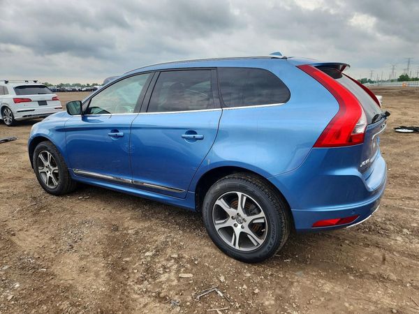 2015 VOLVO XC60