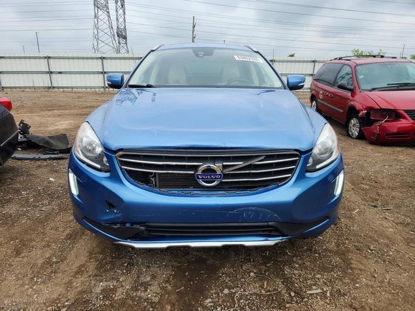 2015 VOLVO XC60