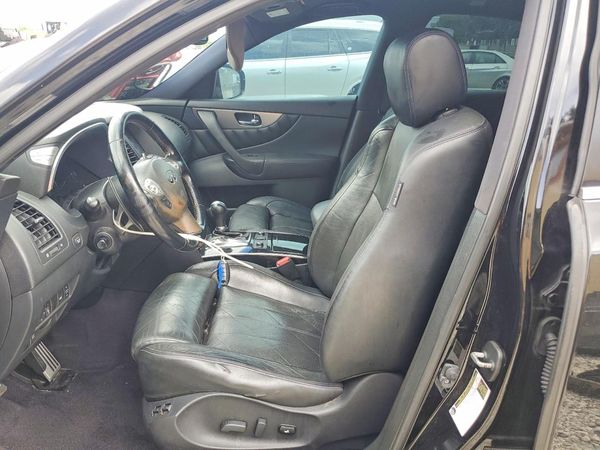 2015 INFINITI QX70