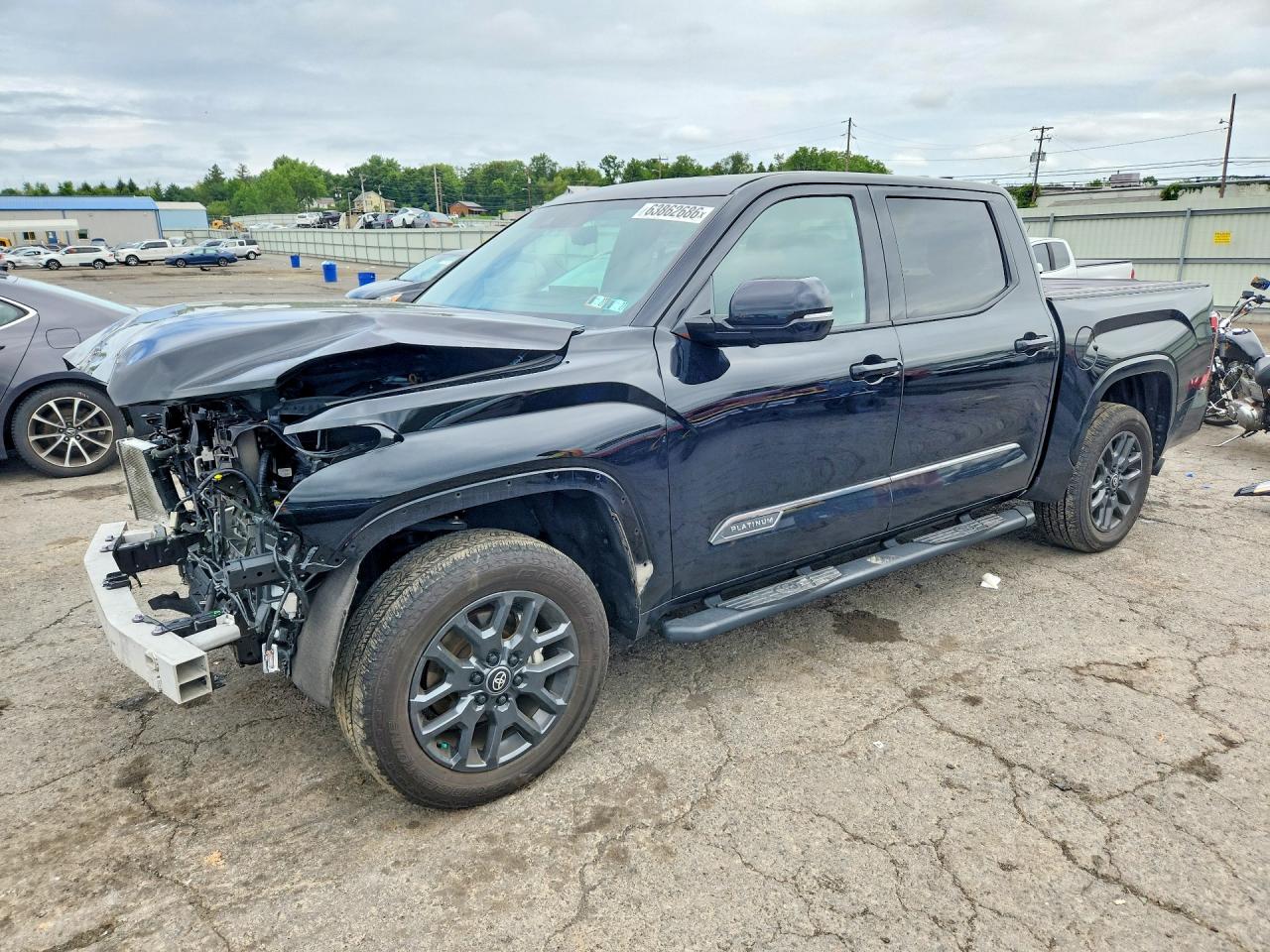 2025 TOYOTA TUNDRA Platinum