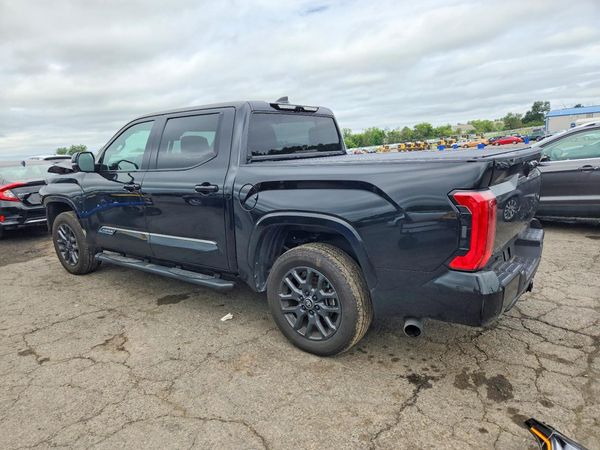 2025 TOYOTA TUNDRA Platinum