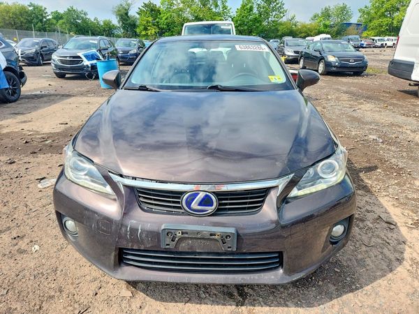 2013 LEXUS CT 200h