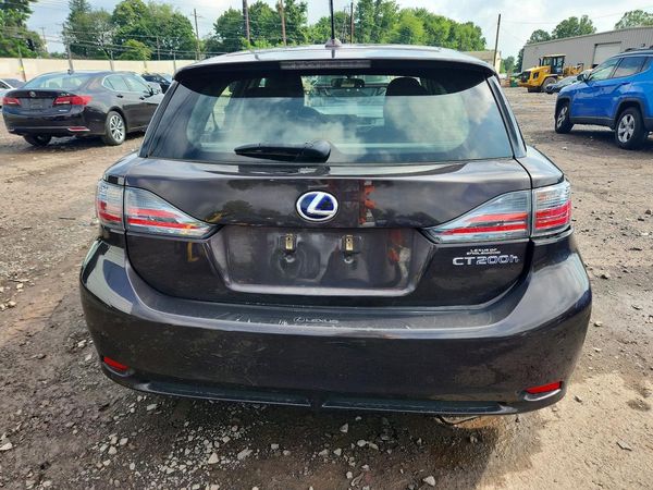 2013 LEXUS CT 200h