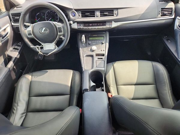 2013 LEXUS CT 200h