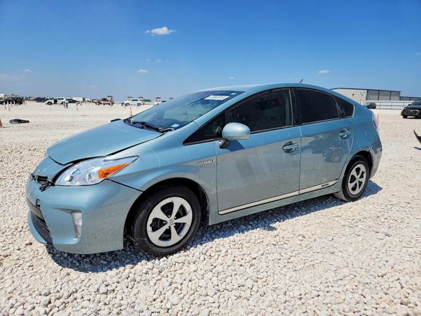 2013 TOYOTA PRIUS