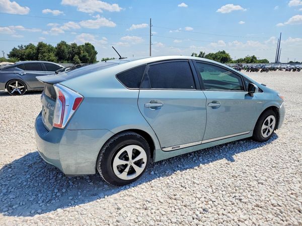 2013 TOYOTA PRIUS