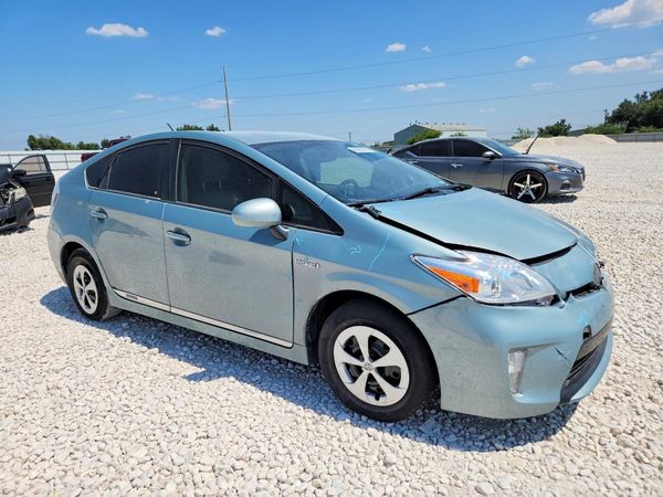 2013 TOYOTA PRIUS