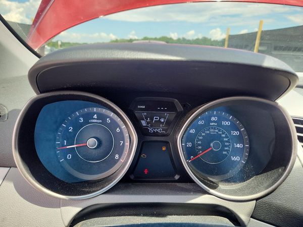 2015 HYUNDAI ELANTRA