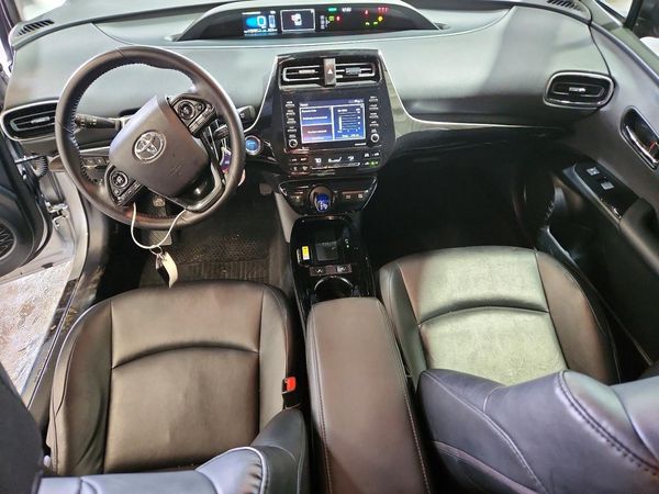 2022 TOYOTA PRIUS