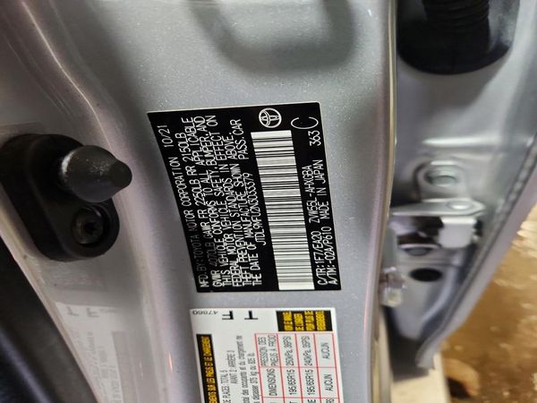 2022 TOYOTA PRIUS