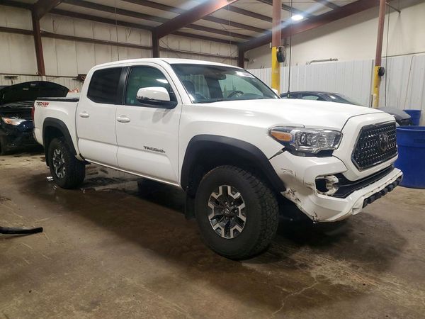 2019 TOYOTA TACOMA SR5