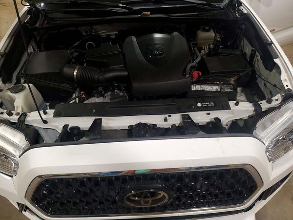 2019 TOYOTA TACOMA SR5