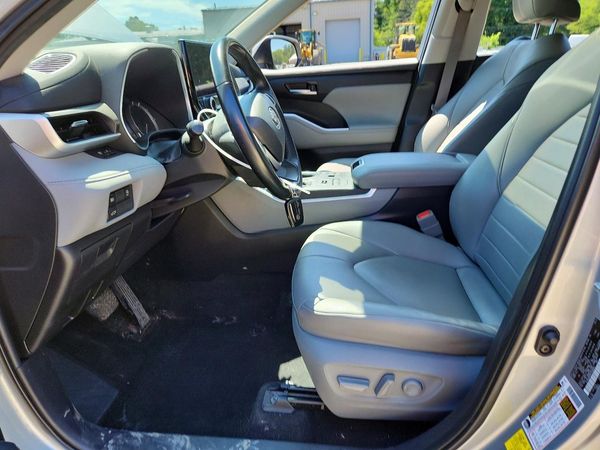 2023 TOYOTA HIGHLANDER