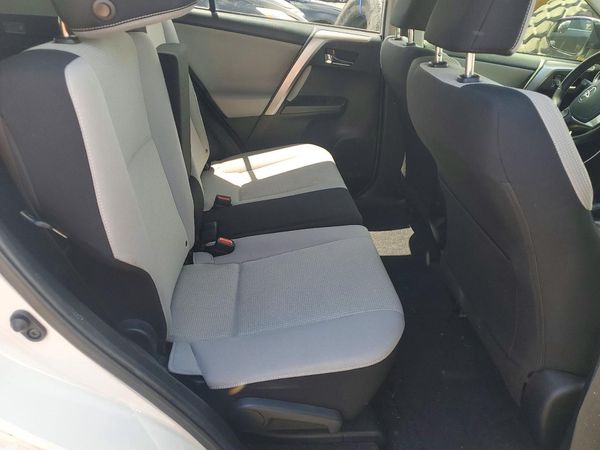 2017 TOYOTA RAV4 XLE