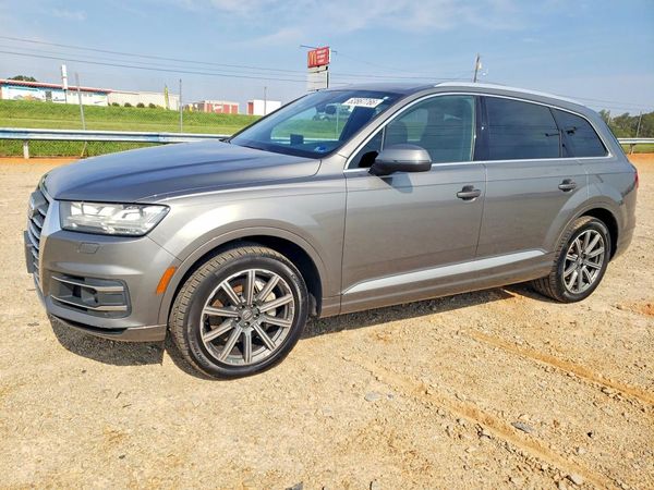 2017 AUDI Q7 quattro Premium Plus