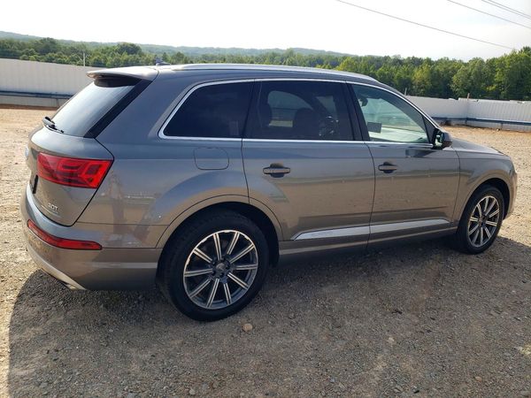 2017 AUDI Q7 quattro Premium Plus