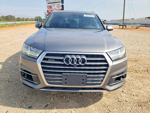 2017 AUDI Q7 quattro Premium Plus