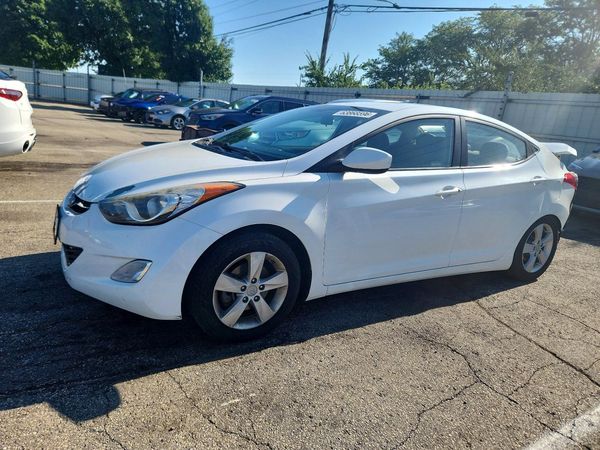 2013 HYUNDAI ELANTRA