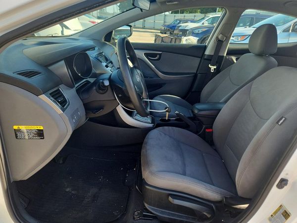 2013 HYUNDAI ELANTRA