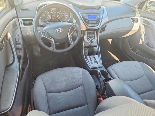 2013 HYUNDAI ELANTRA