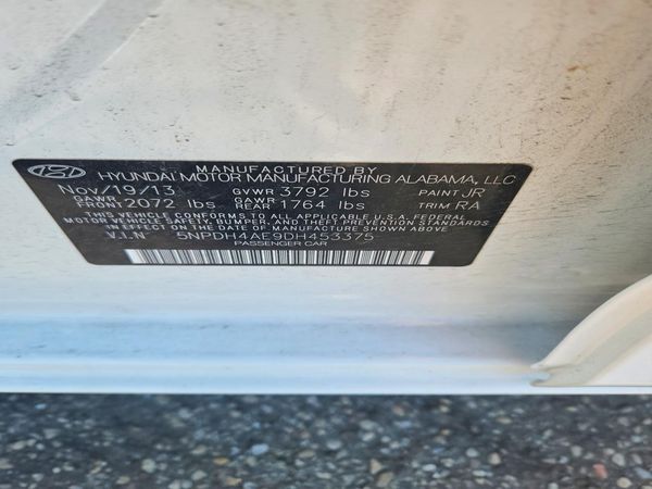 2013 HYUNDAI ELANTRA