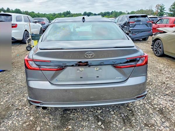 2025 TOYOTA CAMRY