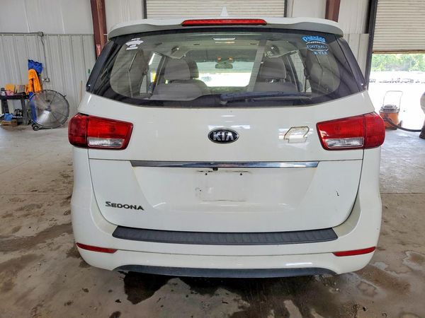2016 KIA SEDONA L - Low level