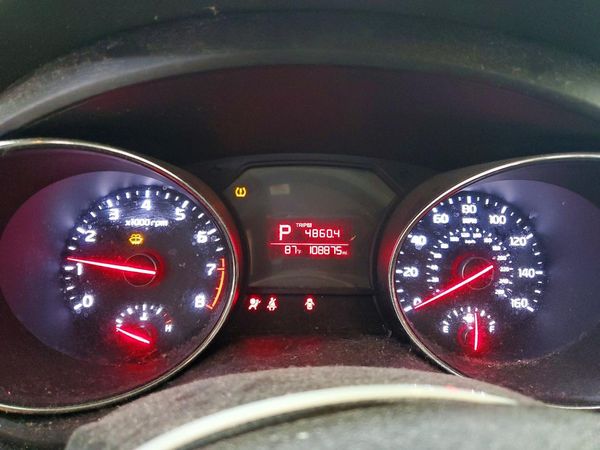 2016 KIA SEDONA L - Low level