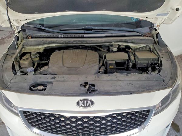 2016 KIA SEDONA L - Low level