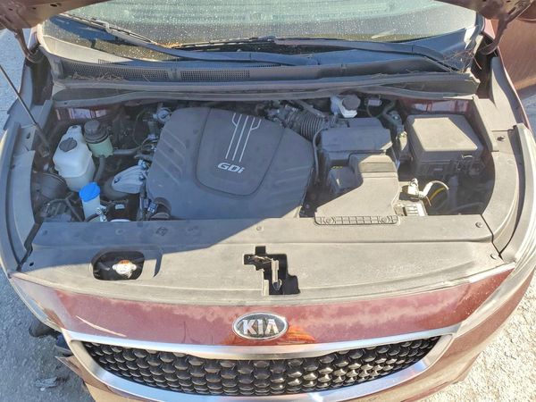 2017 KIA SEDONA LX