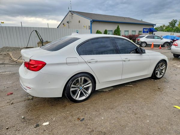 2018 BMW 330