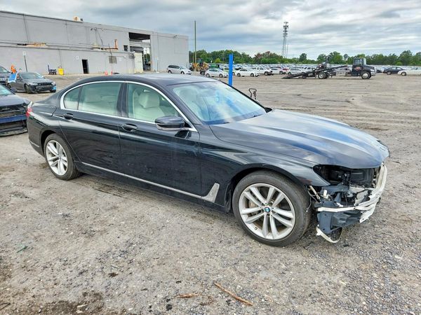 2016 BMW 750 xDrive