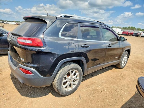 2016 JEEP CHEROKEE LATITUDE 4X4