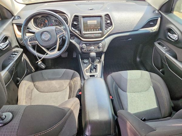 2016 JEEP CHEROKEE LATITUDE 4X4
