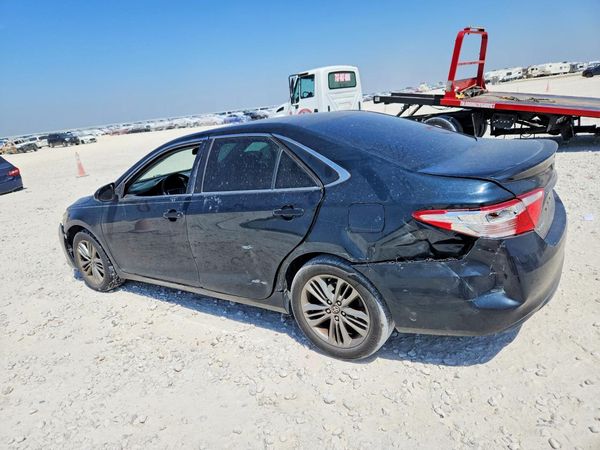 2016 TOYOTA CAMRY