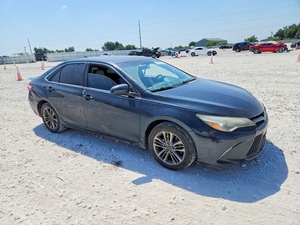2016 TOYOTA CAMRY