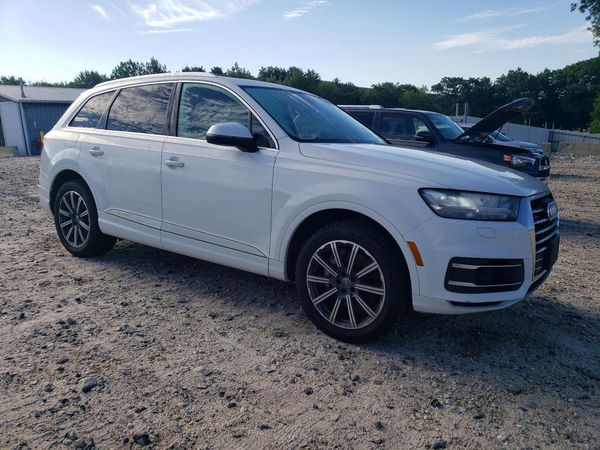 2017 AUDI Q7 quattro Premium Plus