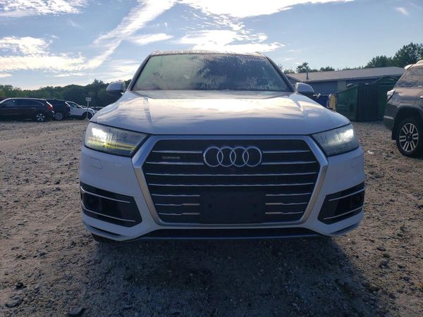 2017 AUDI Q7 quattro Premium Plus