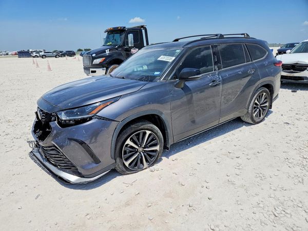 2021 TOYOTA HIGHLANDER — DSFA — Front 3/4