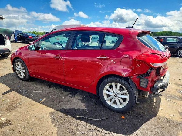 2017 KIA FORTE5 LX