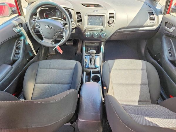 2017 KIA FORTE5 LX