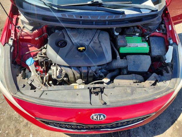 2017 KIA FORTE5 LX