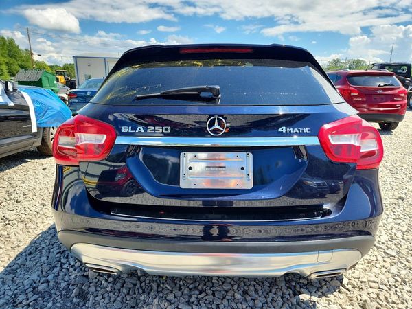 2017 MERCEDES-BENZ GLA