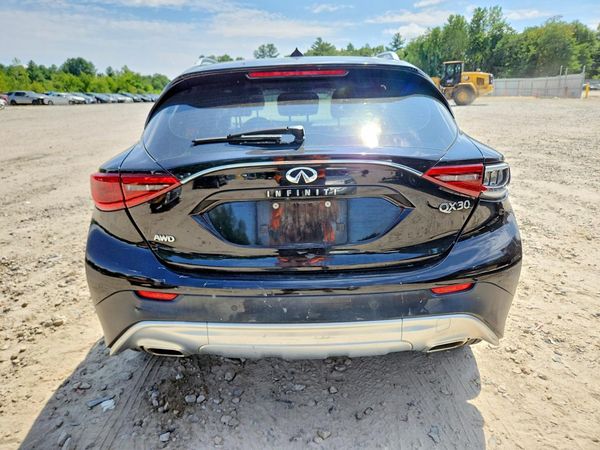 2018 INFINITI QX30