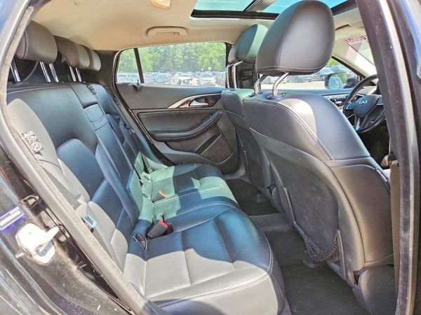 2018 INFINITI QX30