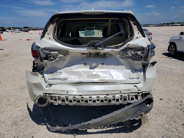 2015 TOYOTA HIGHLANDER