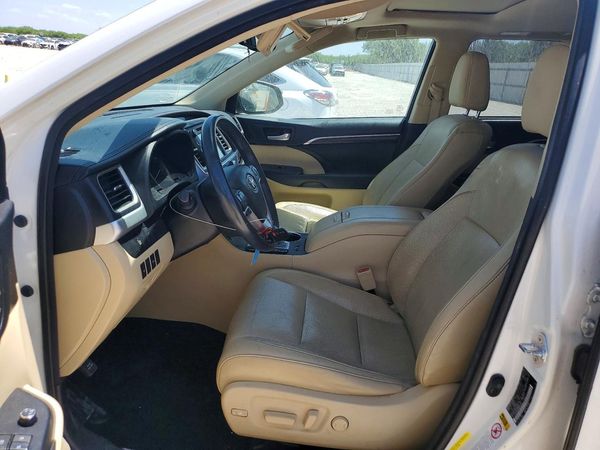 2015 TOYOTA HIGHLANDER